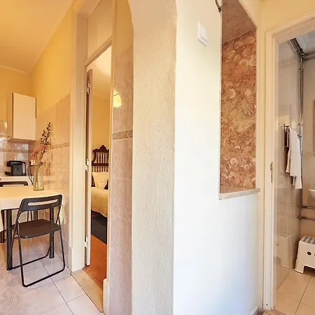 Apartment Discovery Areeiro *